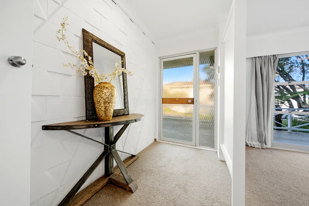 Photos of 70 Ravenwood Drive