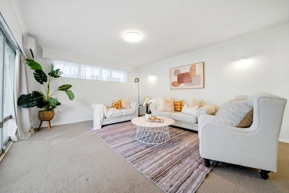 Photos of 70 Ravenwood Drive