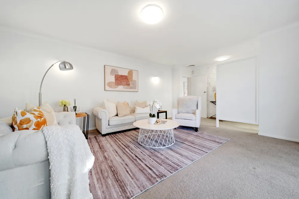 Photos of 70 Ravenwood Drive