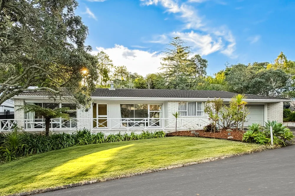 Photos of 70 Ravenwood Drive