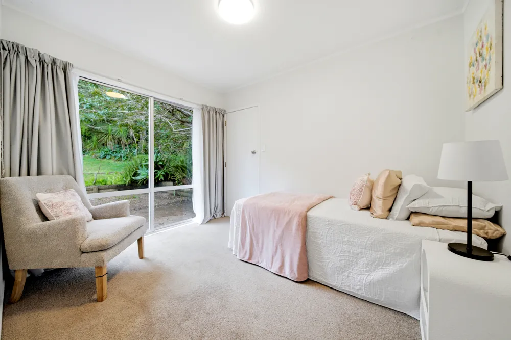 Photos of 70 Ravenwood Drive