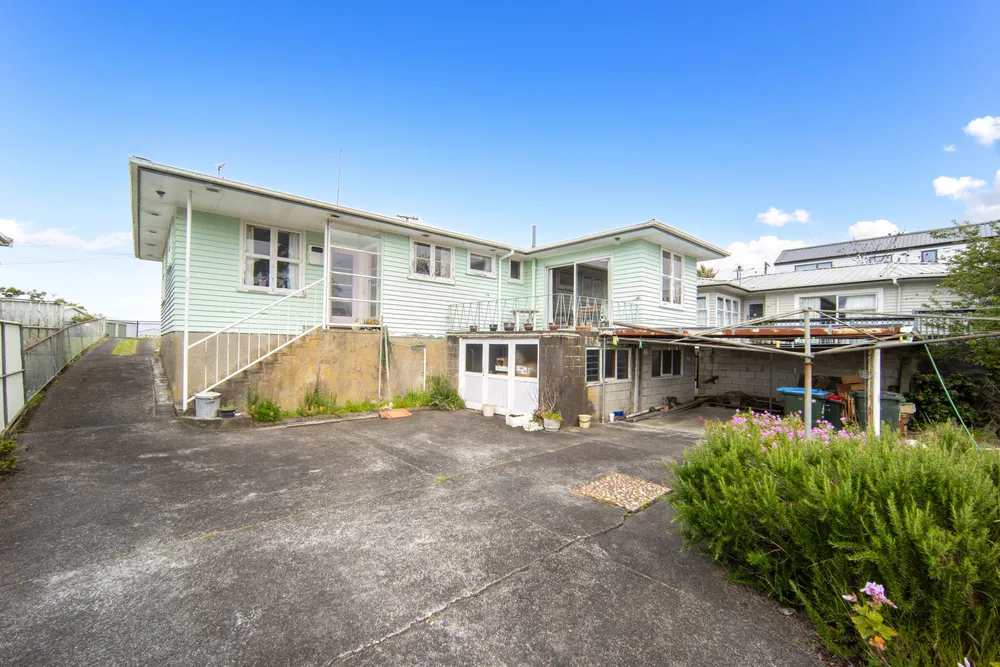 Photos of 109 Boundary Road