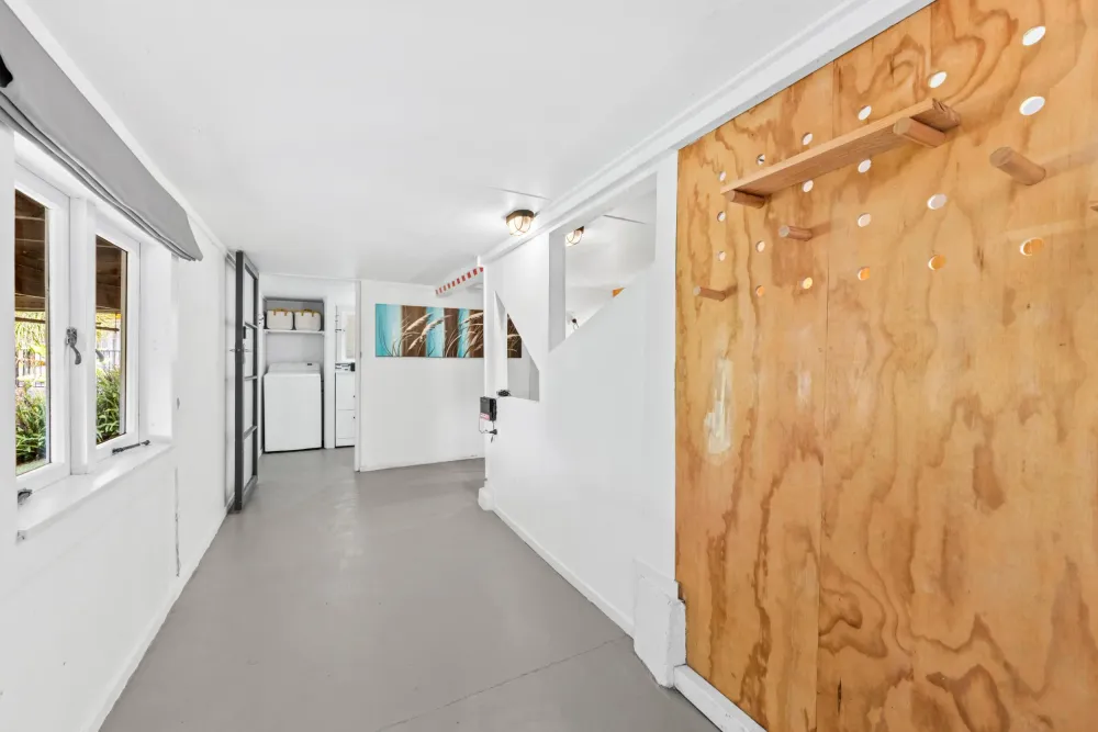 Photos of 47 Wintle Street