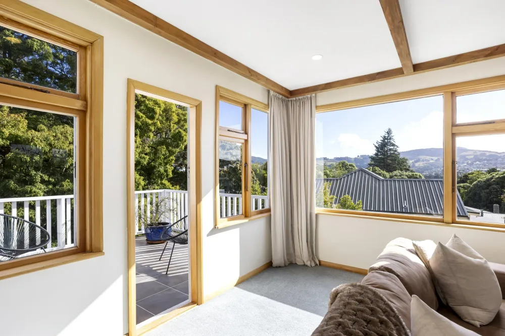 Photos of 12 Spylaw Street