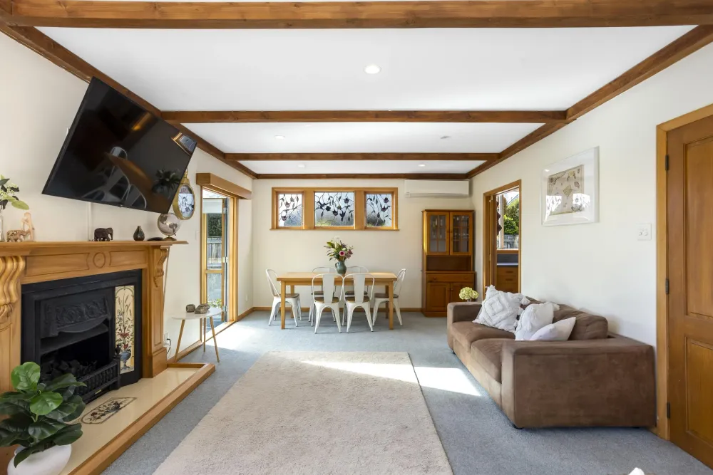 Photos of 12 Spylaw Street
