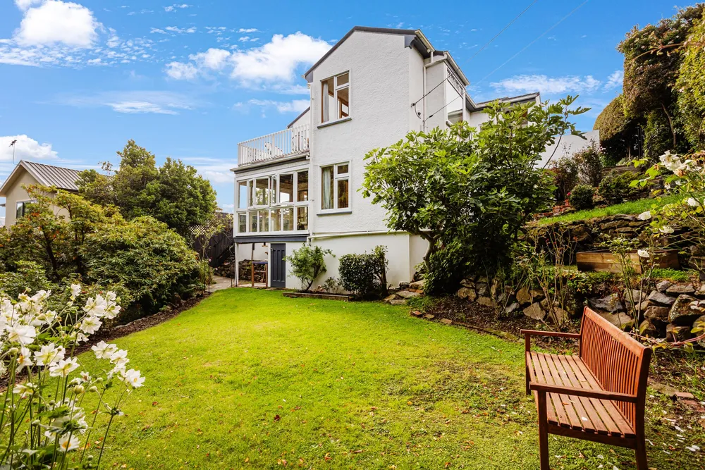 Photos of 12 Spylaw Street