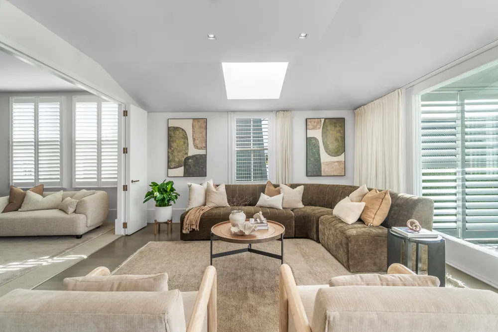 Photos of 1 Melford Street