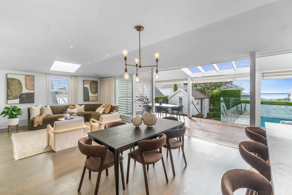 Photos of 1 Melford Street