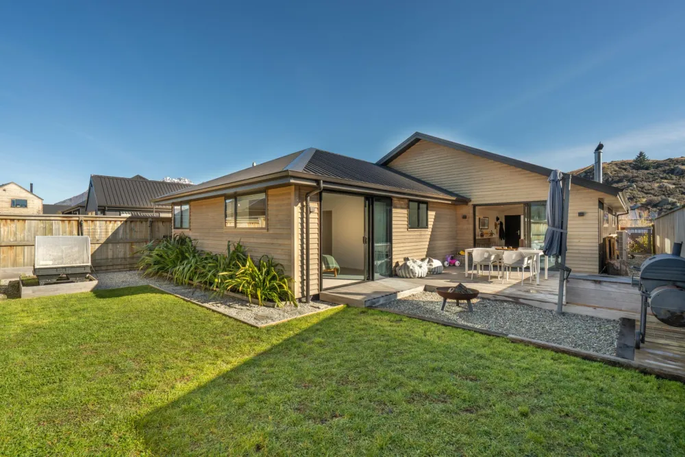Photos of 39 Drysdale Road