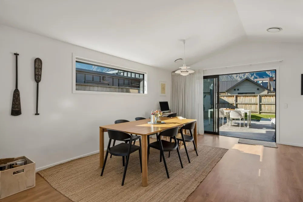 Photos of 39 Drysdale Road