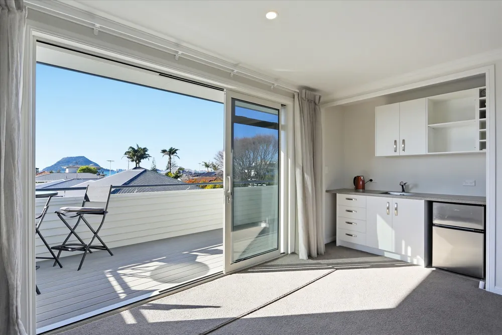 Photos of 19 Crescent Road