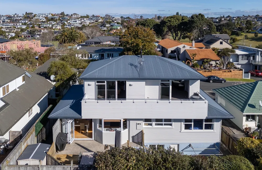 Photos of 19 Crescent Road