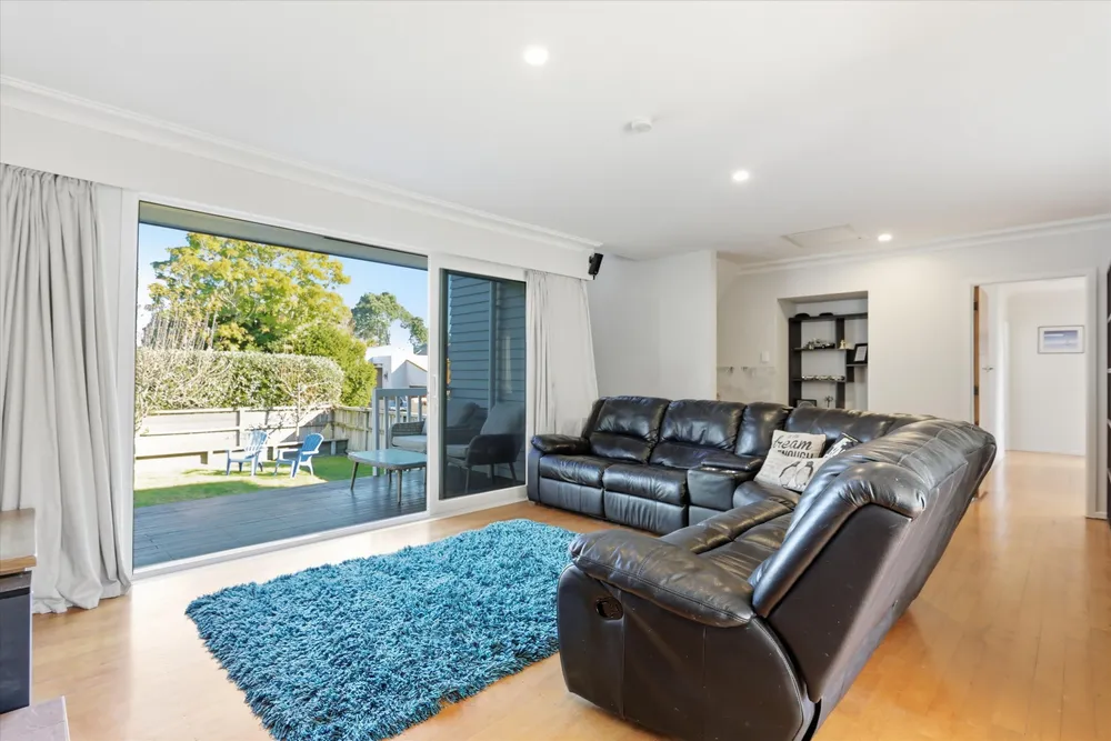 Photos of 19 Crescent Road