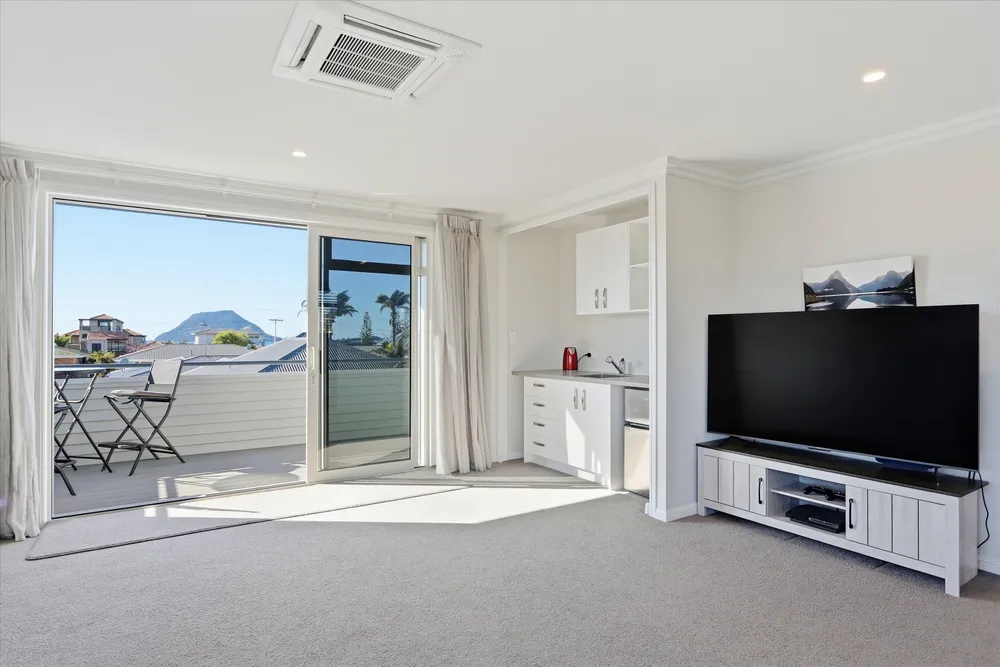 Photos of 19 Crescent Road
