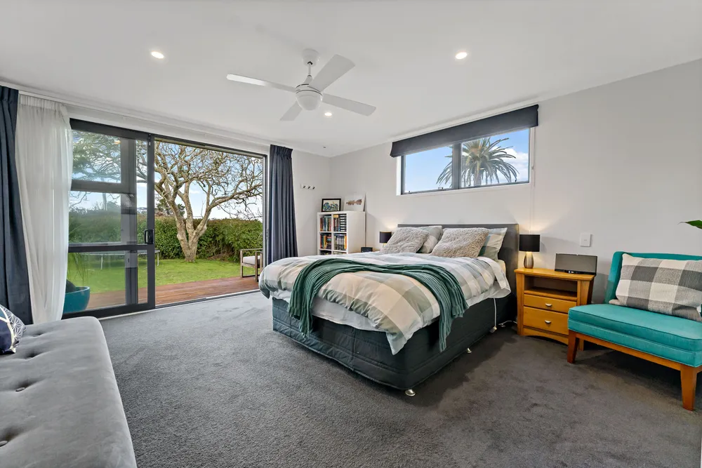 Photos of 95 Ruawai Road
