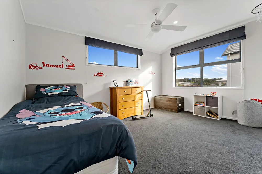 Photos of 95 Ruawai Road