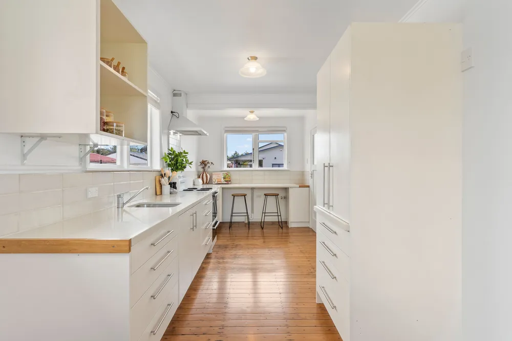 Photos of 56 Kelwyn Road