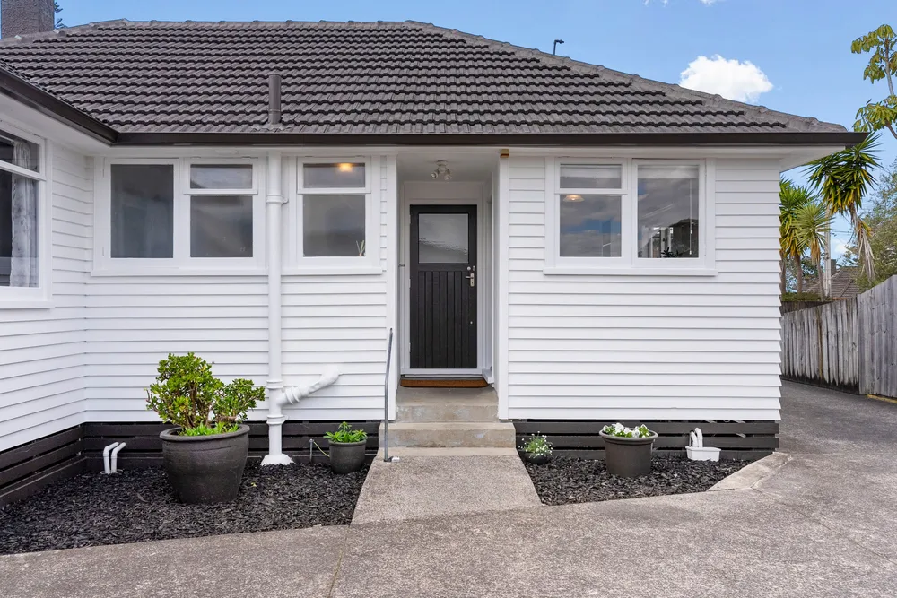 Photos of 56 Kelwyn Road