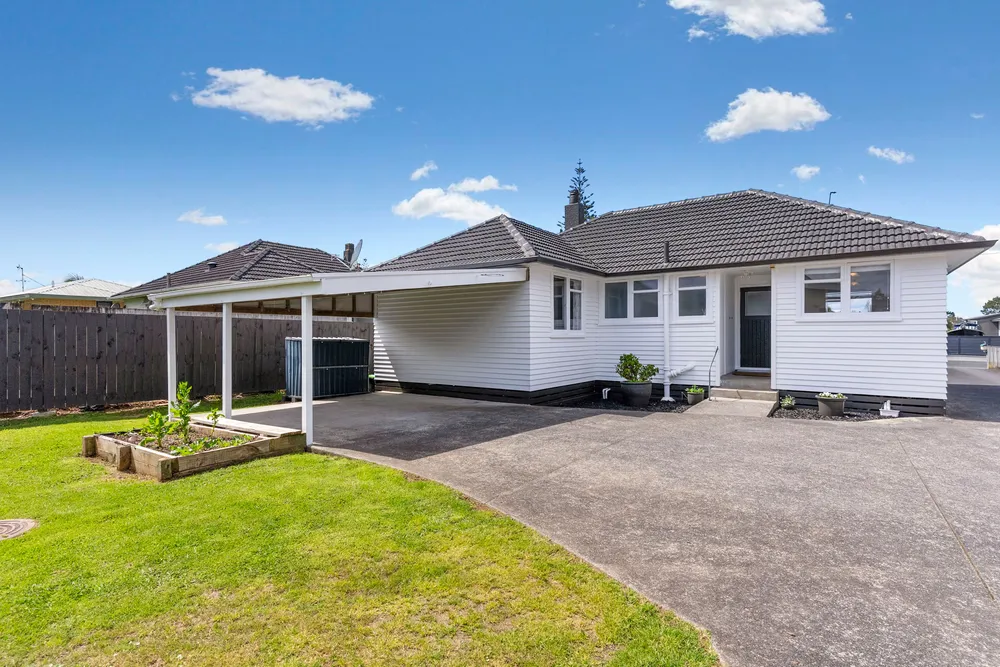 Photo of 56 Kelwyn Road, Kelston