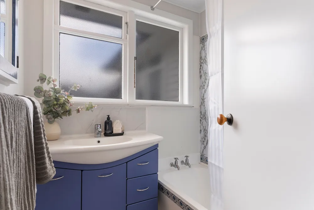 Photos of 56 Kelwyn Road