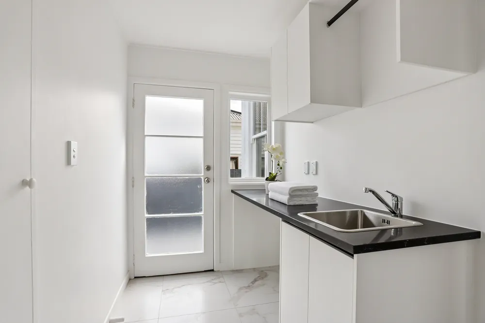 Photos of 2 Holly Street