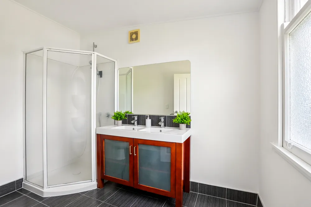 Photos of 2 Holly Street