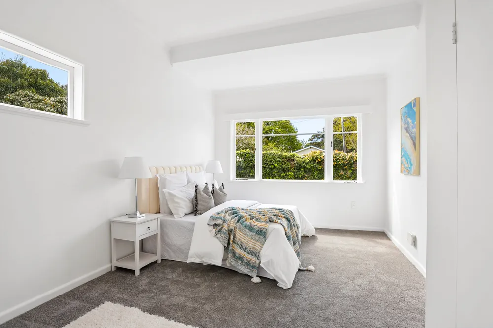 Photos of 2 Holly Street