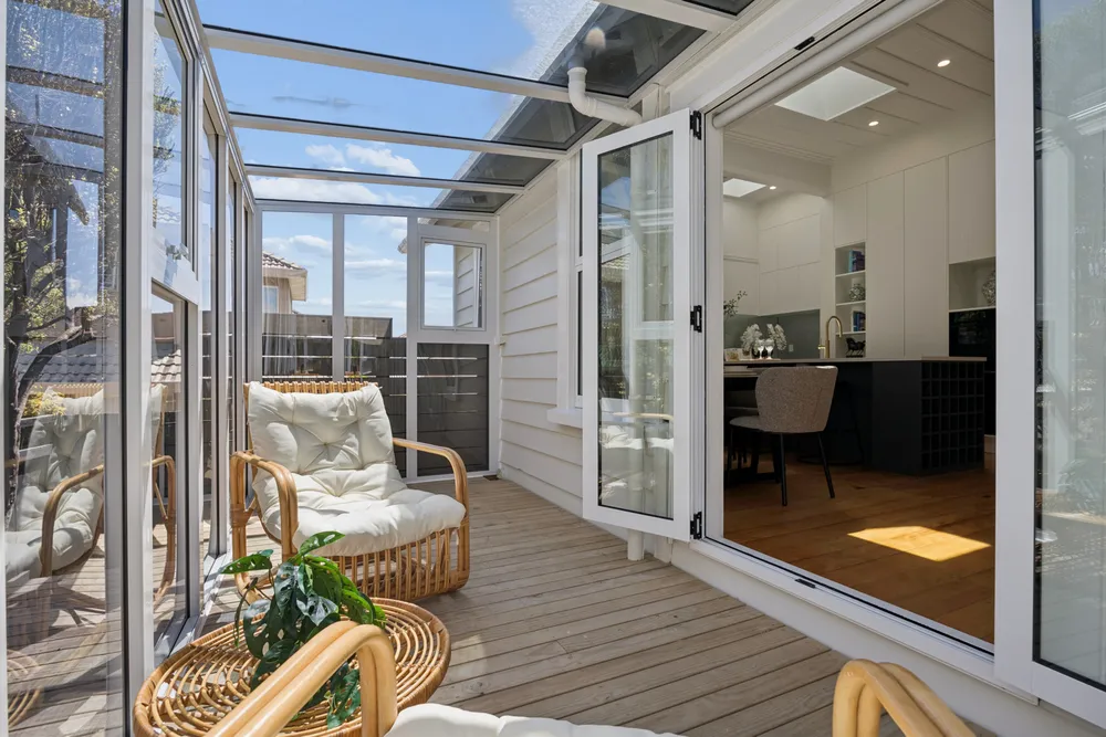 Photos of 24 Queen Mary Avenue