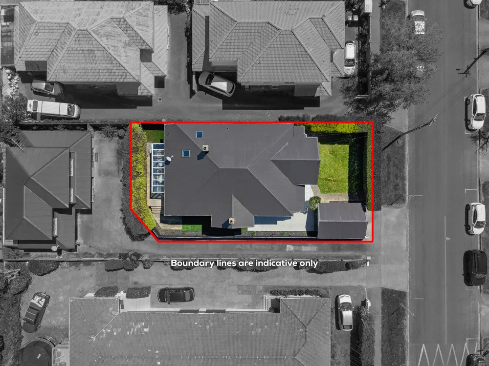 Photos of 24 Queen Mary Avenue