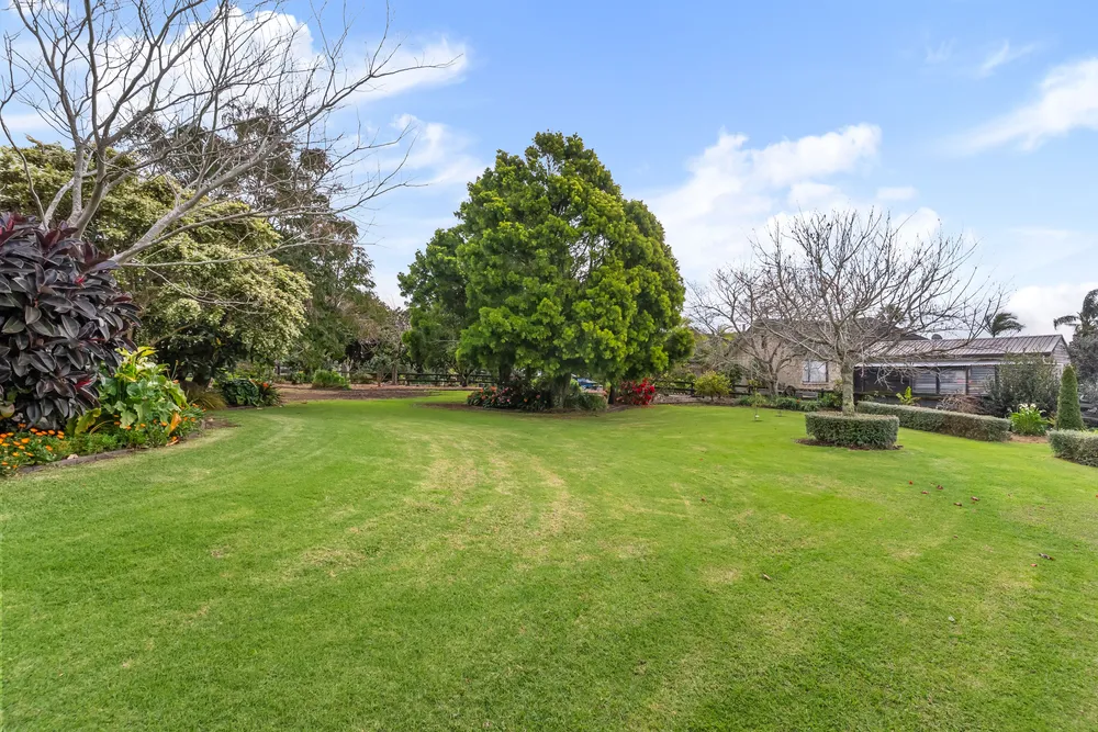 Photos of 42 Village Fields Road