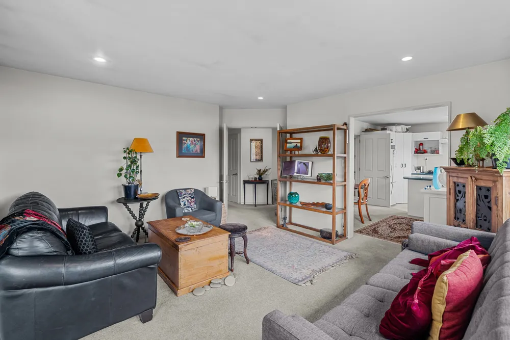 Photos of 84 Main North Road