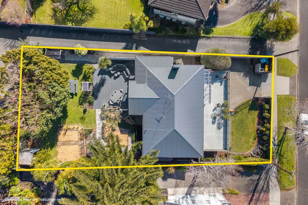 Photos of 24 Lyons Avenue