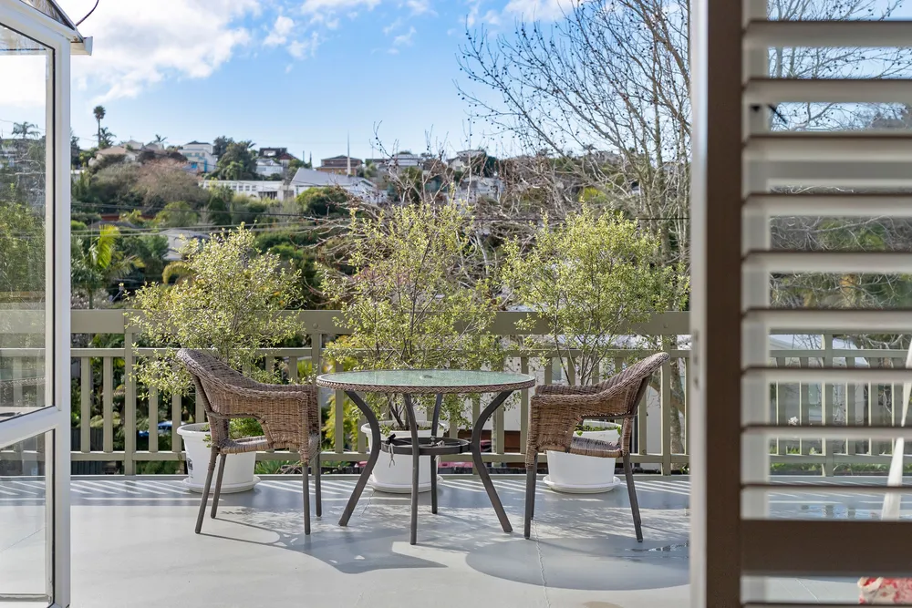 Photos of 24 Lyons Avenue