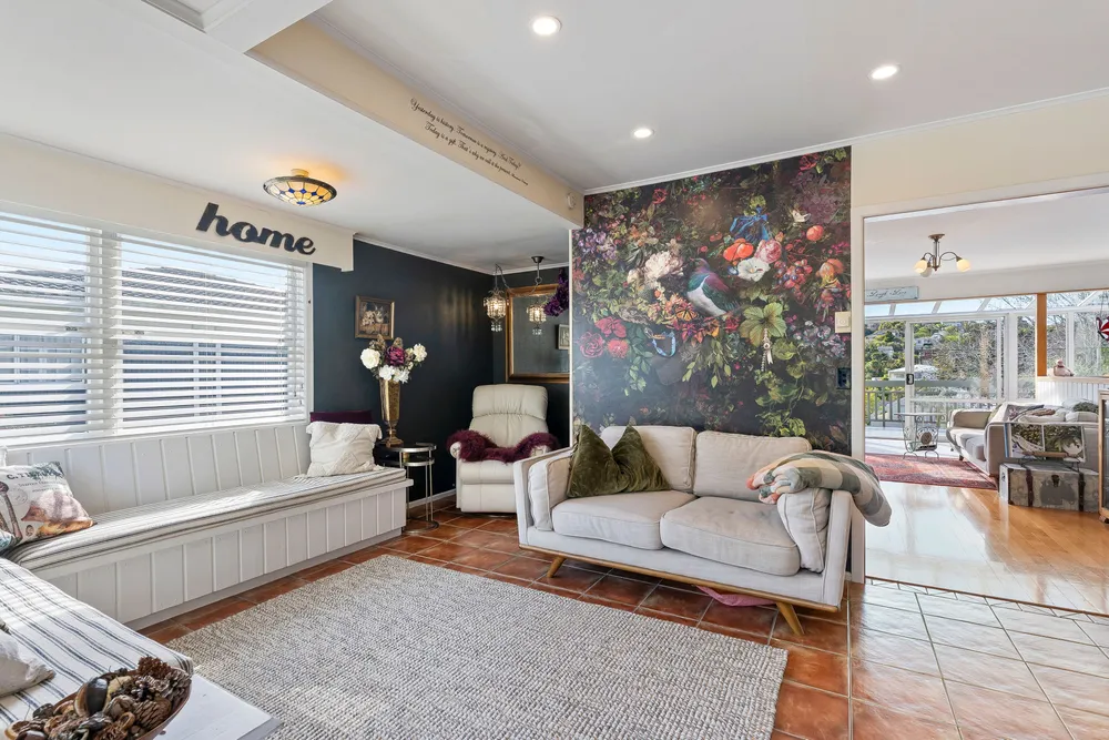 Photos of 24 Lyons Avenue