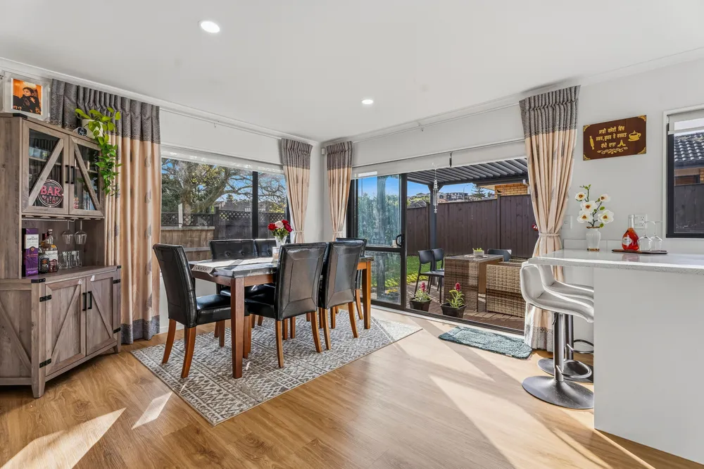 Photos of 2 Villino Place