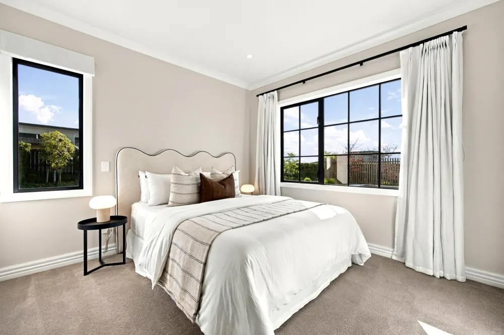 Photos of 32 William Andrew Road