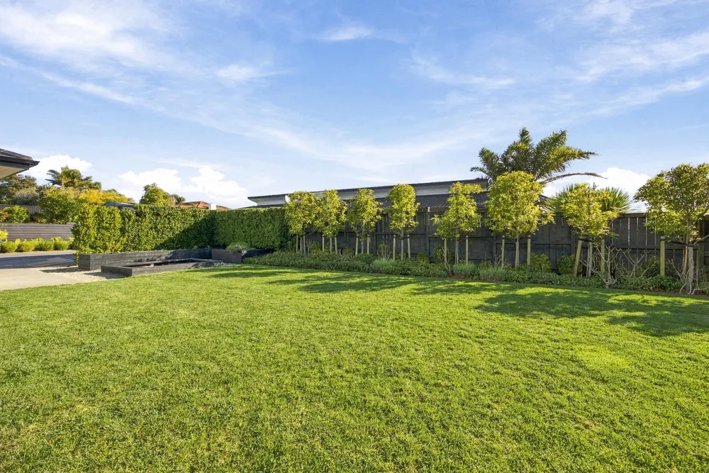 Photos of 32 William Andrew Road