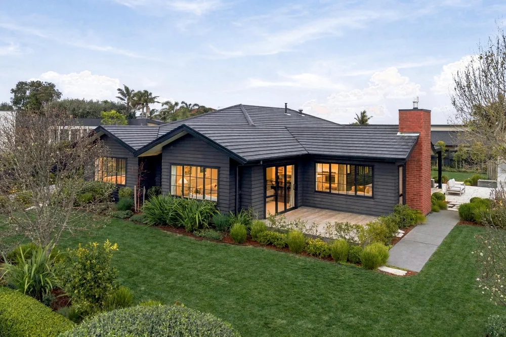 Photos of 32 William Andrew Road