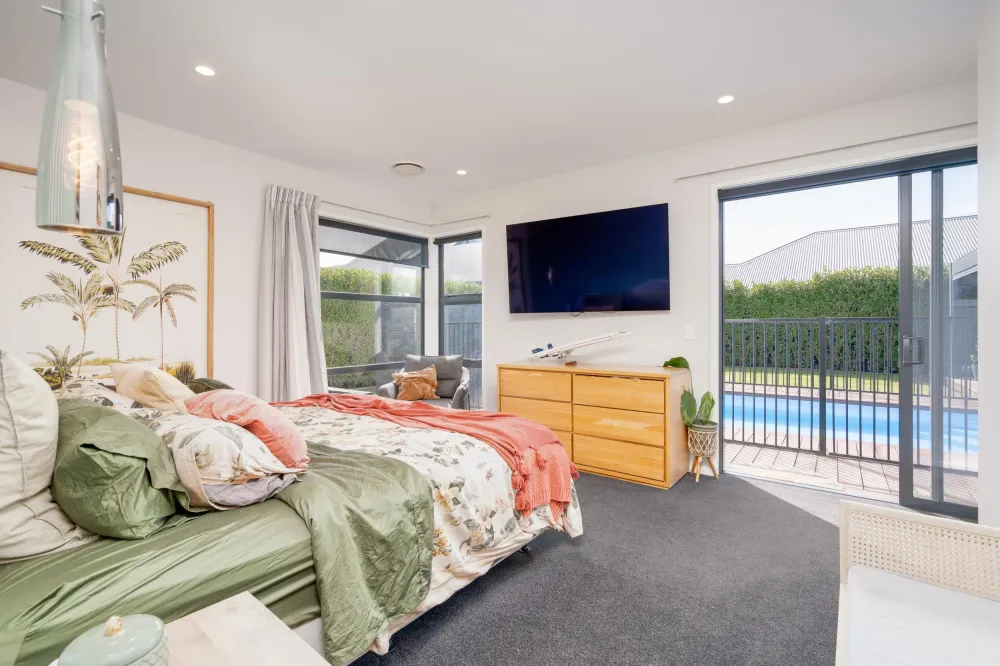 Photos of 41 Waterstock Way
