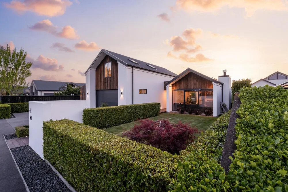 Photos of 41 Waterstock Way