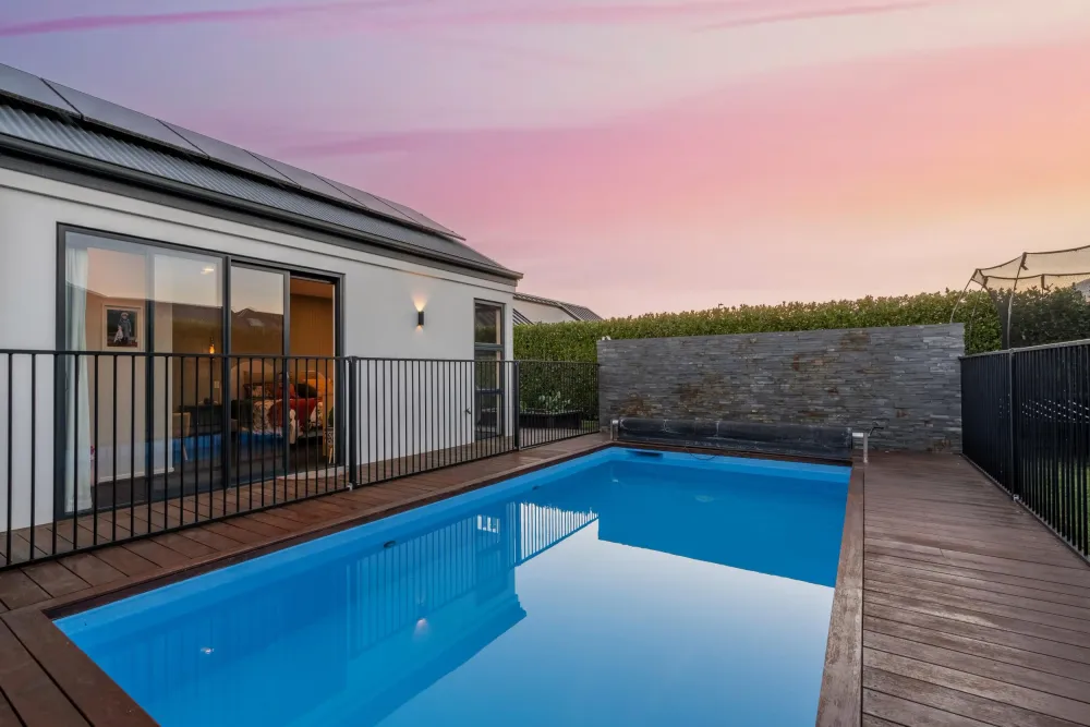 Photos of 41 Waterstock Way