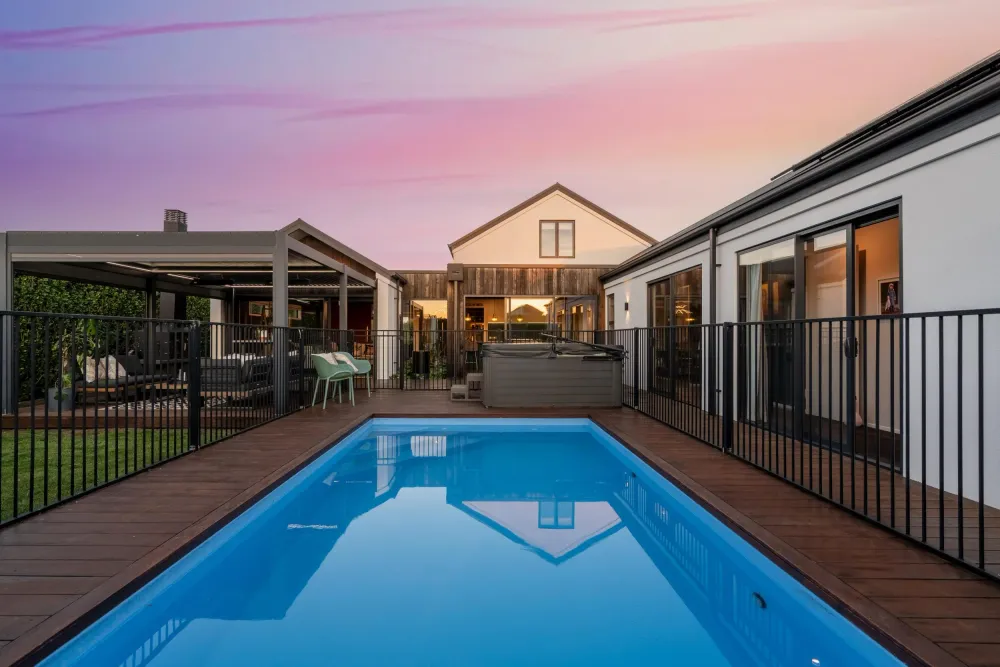 Photos of 41 Waterstock Way
