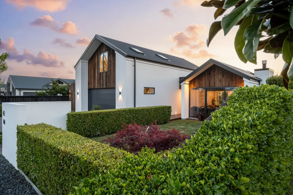 Photos of 41 Waterstock Way
