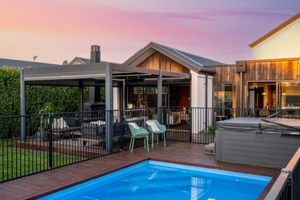 Photos of 41 Waterstock Way