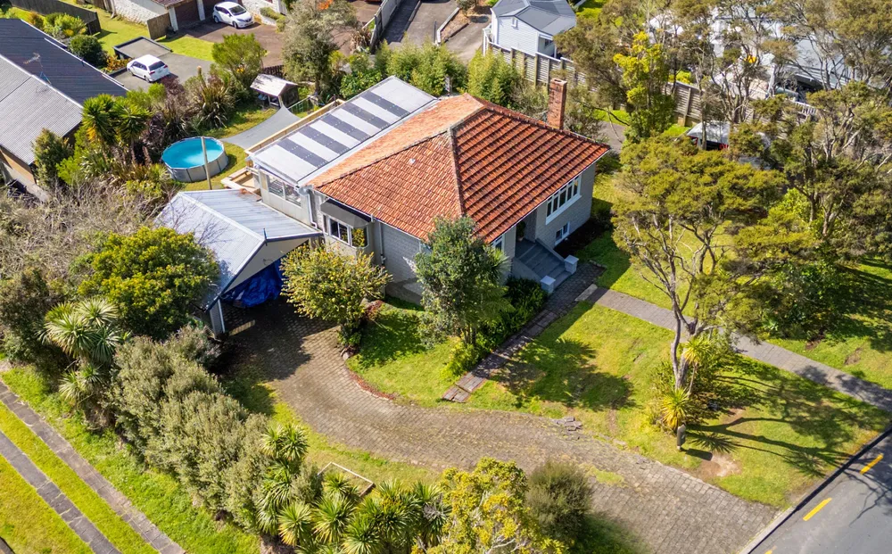 Photos of 189 Godley Road