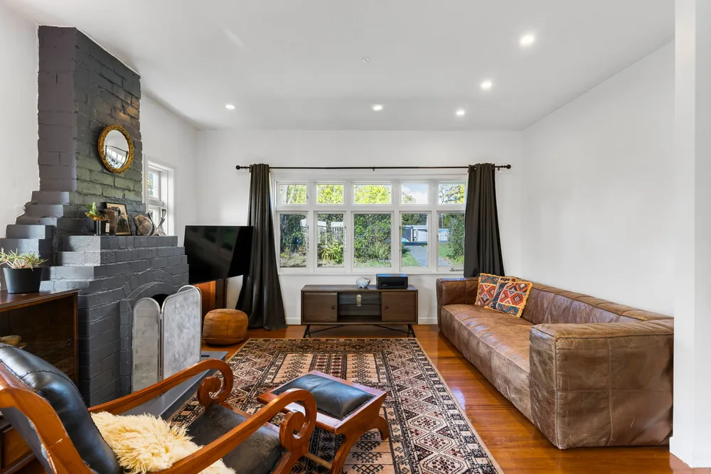 Photos of 189 Godley Road