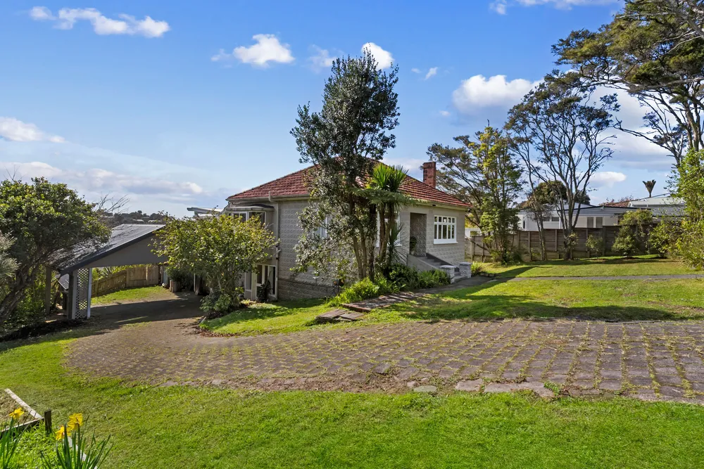 Photos of 189 Godley Road