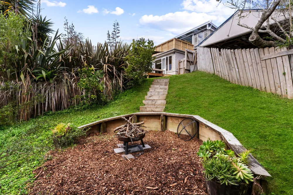 Photos of 189 Godley Road