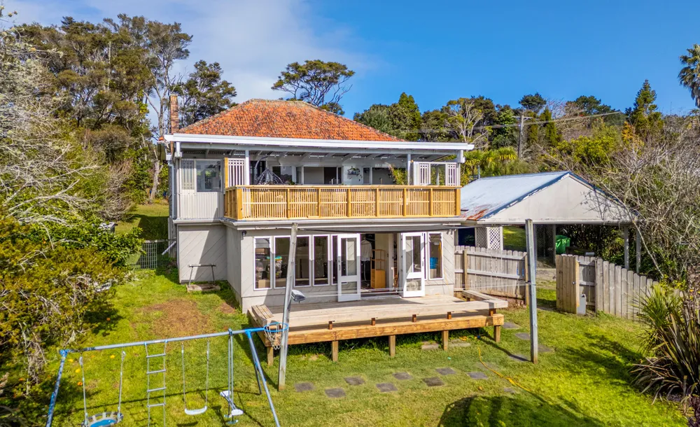 Photos of 189 Godley Road