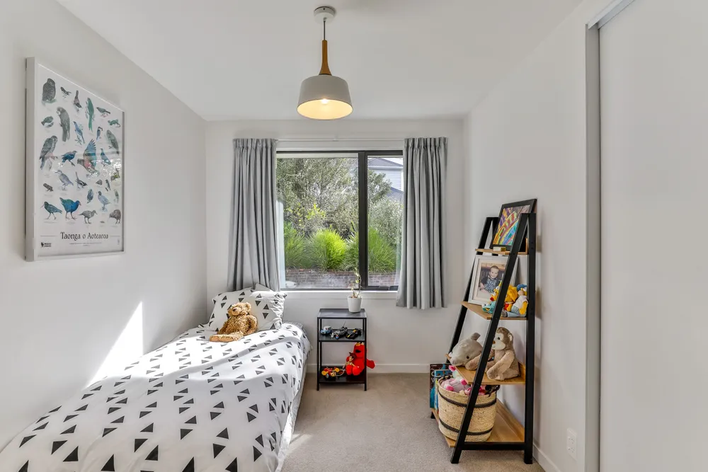 Photos of 75 Minnehaha Avenue
